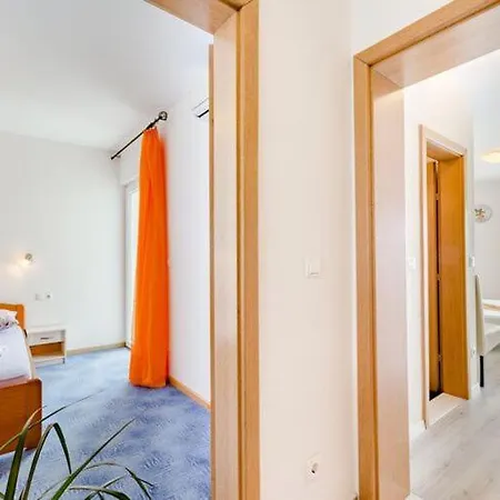 Kosa - Two Bedroom With Balcony And Sea View Roko *